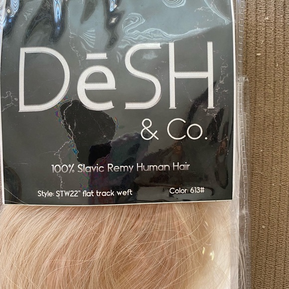 Desh & Co. 22 inch weft sew in extensions! Brand new! - Picture 2 of 4